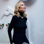 Carmen Lomana con un look perfecto para diciembre.