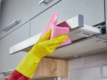 La limpieza del hogar supone una tarea tediosa y -en general- nada gratificante. Por eso tratamos de mantener unos mínimos… pero sin pasarnos | Fuente: Dreamstime La limpieza del hogar supone una tarea tediosa y -en general- nada gratificante. Por eso tratamos de mantener unos mínimos… pero sin pasarnos | Fuente: Dreamstime