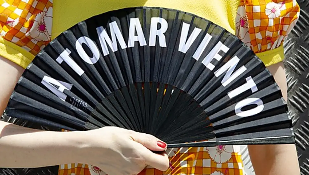 Abanico "A tomar viento" de Miss Miserable
