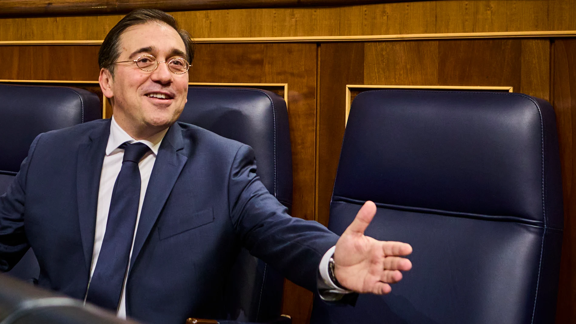 José Manuel Albares, Ministro de Asuntos Exteriores, Unión Europea y Cooperación, durante la sesión de control del Gobierno celebrada este miércoles en el Congreso en Madrid