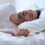 Los roncadores son más propensos a padecer apnea del sueño