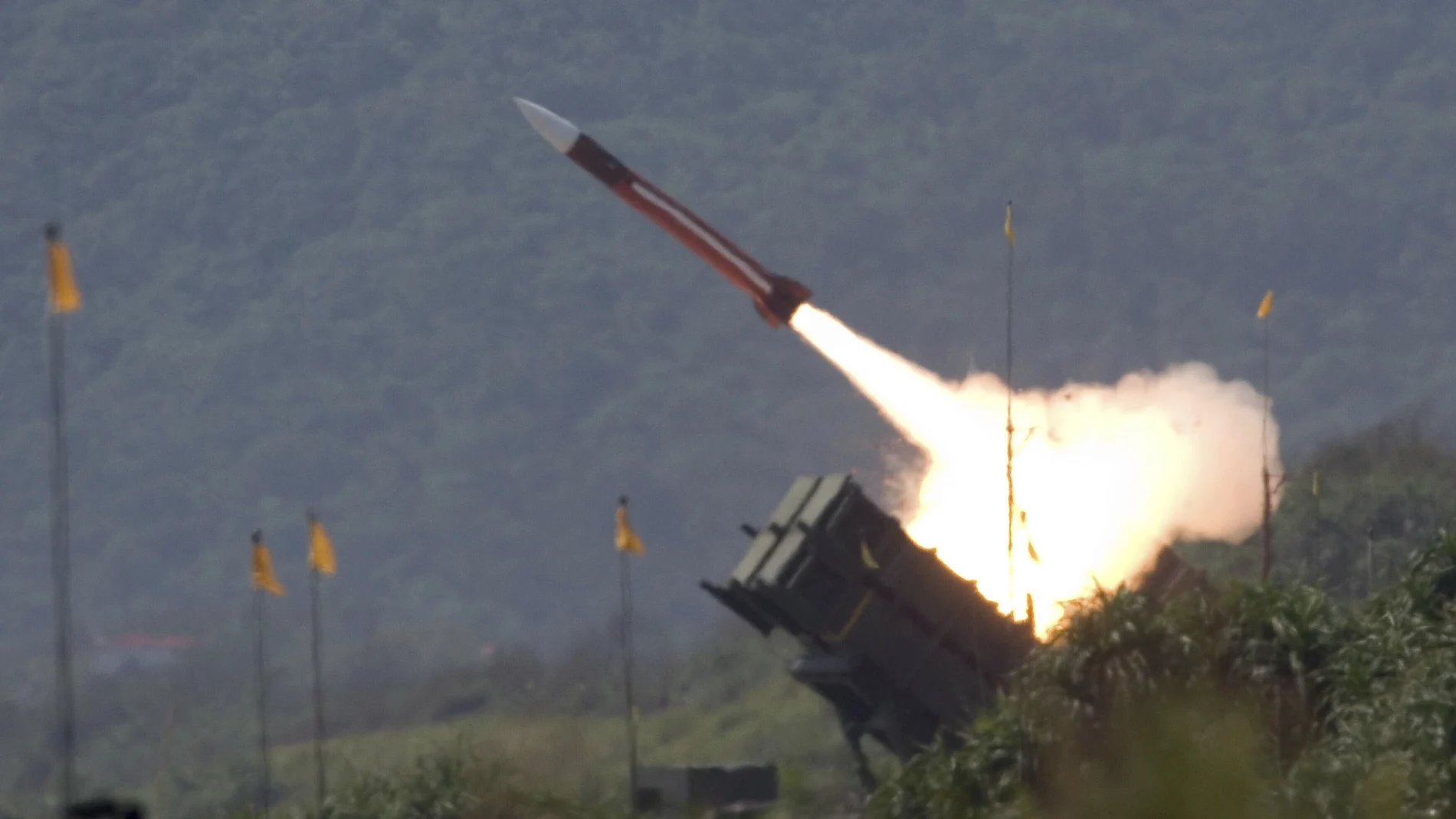 El Ejército ucraniano no quiere despidiciar misiles Patriot para eliminar estas viejas bombas soviéticas modificadas