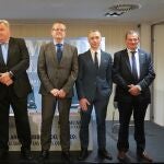 Pablo Lago, Enrique Pascual, Gerardo Dueñas, Miguel Ángel Gabuyo y Pablo Martín antes de llevar a cabo la jornada
