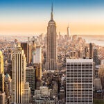 Nueva York y sus mil caras te atrapan, y hacen de ella un lugar único y multicultural en el que prácticamente cualquiera puede hallar su identidad.