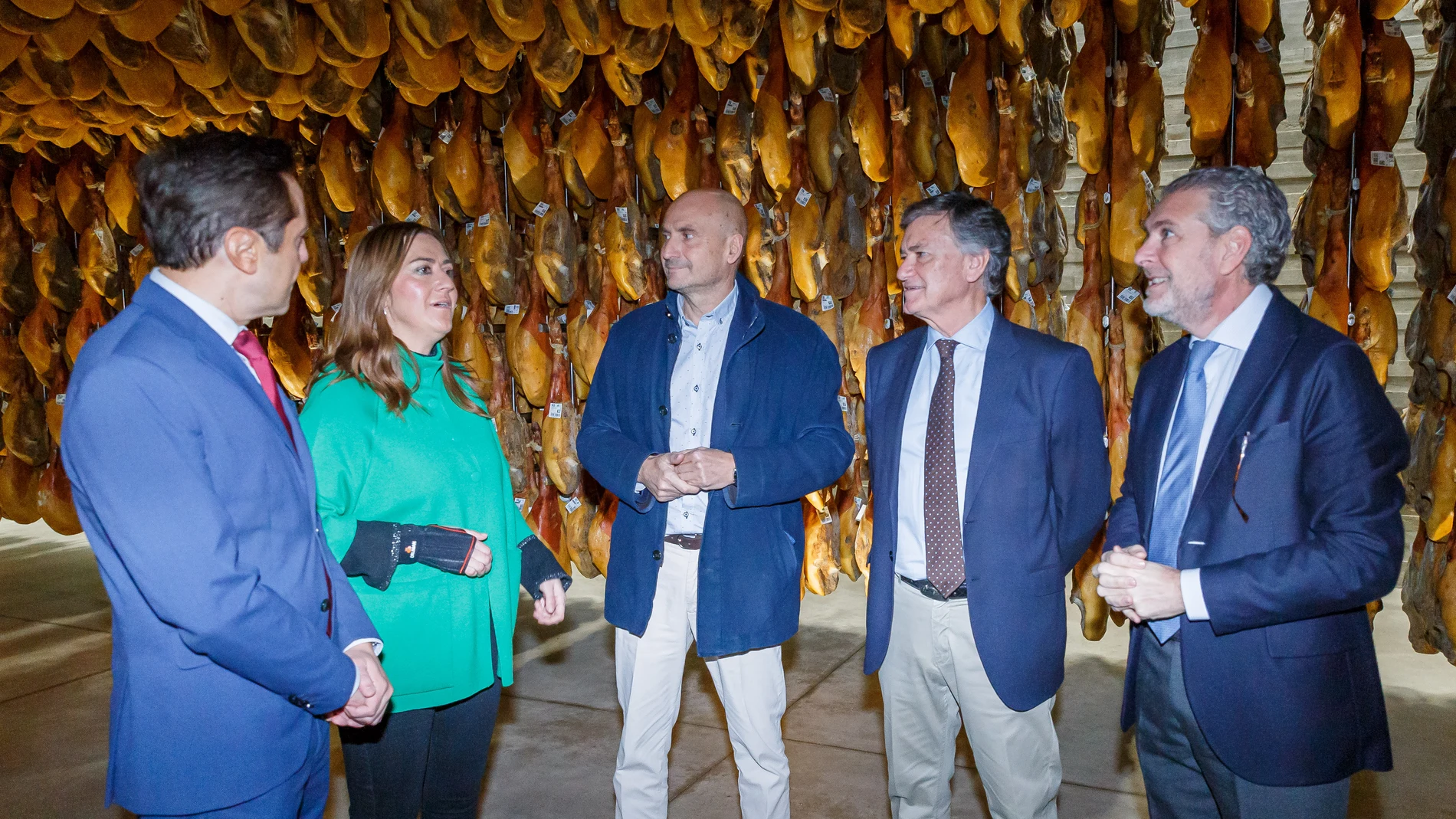 La delegada del Gobierno, Virginia Barcones, participa en la jornada "Oportunidades del sector agro", organiza por ENISA, junto a Francisco Vázquez, entre otros