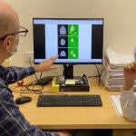 El algoritmo basado en la Inteligencia Artificial permite detectar las zonas de las huellas dactilares de cada individuo que aportan información acerca del riesgo de padecer esquizofrenia
