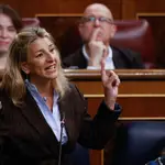 La ministra de Trabajo, Yolanda Díaz, interviene durante la sesión de control celebrada, este miércoles, en el Congreso de los Diputados.