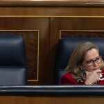 La vicepresidenta primera y ministra de Asuntos Económicos y Transformación Digital, Nadia Calviño, durante una sesión plenaria, en el Congreso