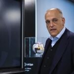 El presidente de Laliga, Javier Tebas, durante la rueda de prensa posterior a la reunión de los clubes de la LaLiga firmantes del acuerdo con el fondo CVC, celebrada con el objetivo de analizar la situación de la Ley del Deporte, así como valorar y decidir posibles acciones