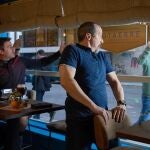 Cuatro cuarentones perdidos en su día a día sin darse cuenta de que todo ha cambiado