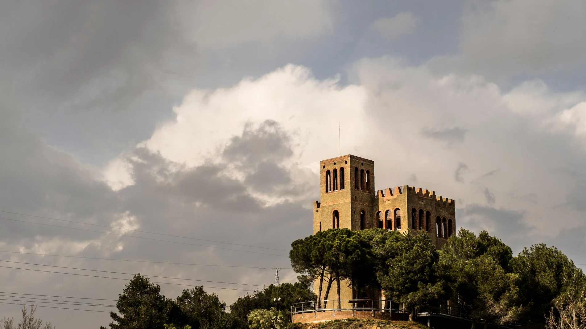 La Torre del Barón, en Nou Barris, Barcelona; la única edificación que ha sobrevivido