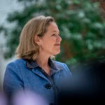 La vicepresidenta primera y ministra de Asuntos Económicos y Transformación Digital, Nadia Calviño, mostró públicamente su desacuerdo con los métodos del INE