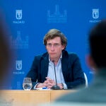 El alcalde de Madrid, José Luis Martínez-Almeida, hace balance del año tras la última Junta de Gobierno de 2022