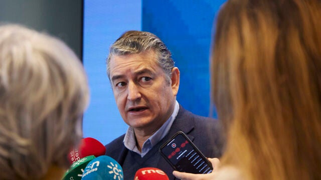El consejero de Presidencia, Interior y Diálogo Social de la Junta de Andalucía, Antonio Sanz