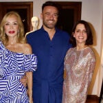 Carmen Lomana con Aldo Comas y Macarena Gómez