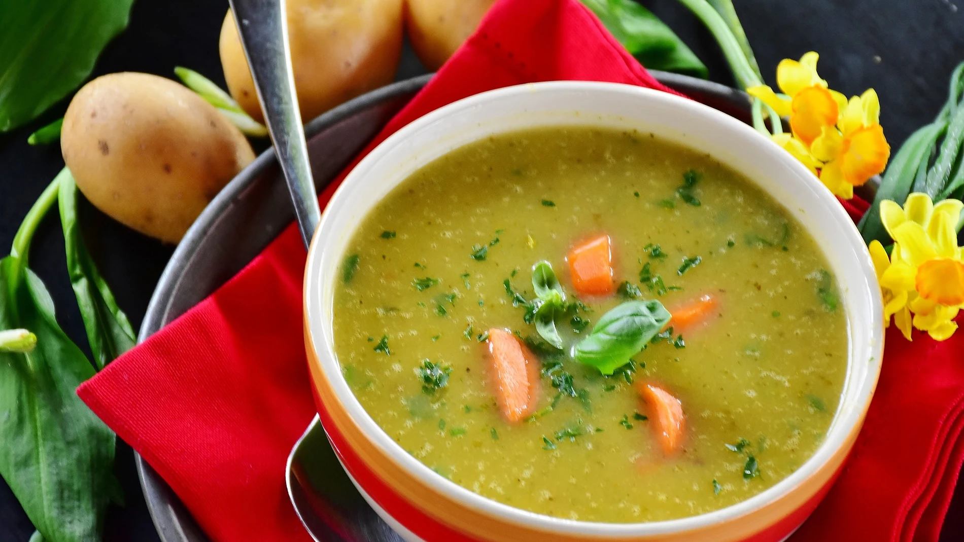 Perfectos para hidratar y reponer nutrientes, estos platos son deliciosos y muy fáciles de realizar