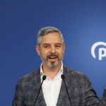 El vicesecretario de Economía del PP, Juan Bravo, en la sede del PP en Madrid