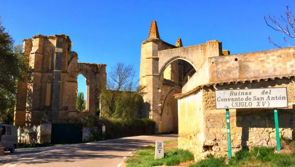 Convento de San Antón, en Castrojériza (Burgos)
