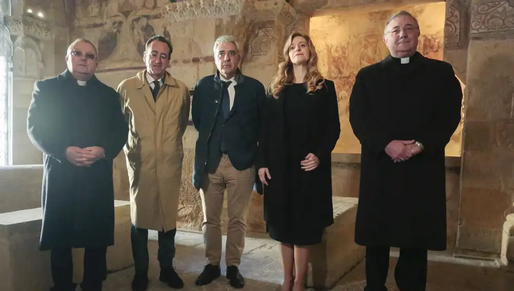 La viceconsejera de Acción Cultural, Mar Sancho, presenta la restauración de las pinturas del Panteón Real de San Isidoro