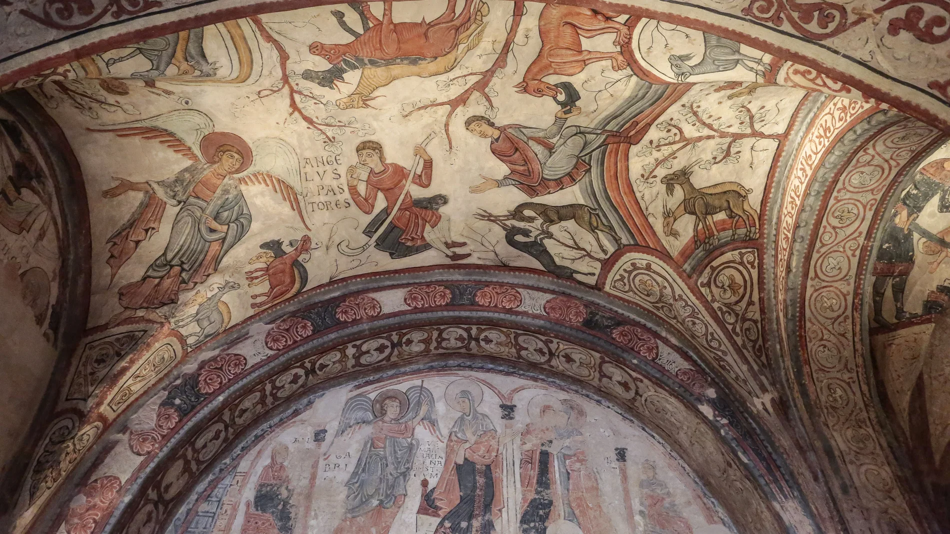 Restauración de las pinturas del Panteón Real de San Isidoro en León
