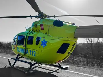Helicóptero del Summa en pleno operativo Helicóptero del Summa en pleno operativo