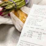 Los gastos deducibles deben estar registrado en una factura