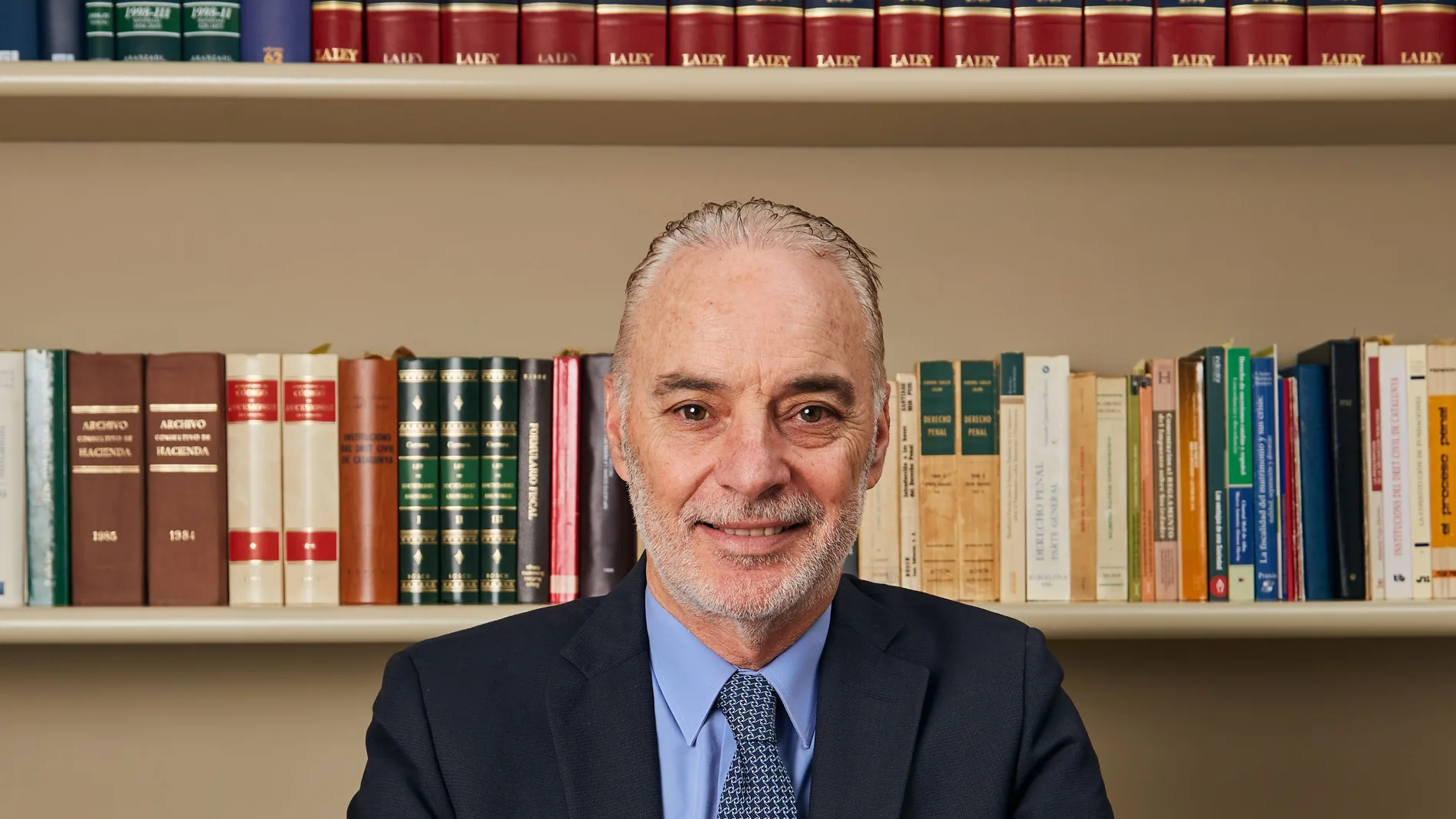 Alejandro Ebrat Picart, autor de "Herencias Felices"