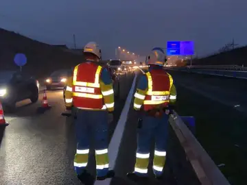Muere un joven de 21 años atropellado por un coche a la salida de la discoteca Fabrik Muere un joven de 21 años atropellado por un coche a la salida de la discoteca Fabrik