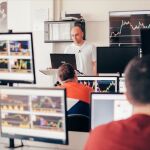 Los orígenes del blockchain está en las monedas virtuales y están usándolo, por ejemplo, en el Instituto de Inversiones Bursátiles y Trading (IBT), de propiedad española, siendo un centro de formación innovador en tales disciplinas