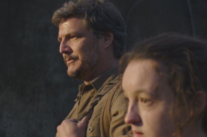 Pedro Pascal (izda.) y Bella Ramsey protagonizan «The Last of Us», adaptación a serie del popular videojuego