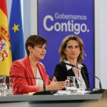 Las ministras de Trabajo Yolanda Díaz, Política Territorial Isabel Rodríguez y Transición Ecológica Teresa Ribera, hoy, en la rueda de prensa posterior al Consejo de Ministros