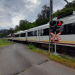Imagen de un tren de Cercanías en Cantabria