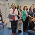 El rector de la UEMC y el consejero delegado concen de primera mano el trabajo de la doctora García Armada en Marsi Bionics