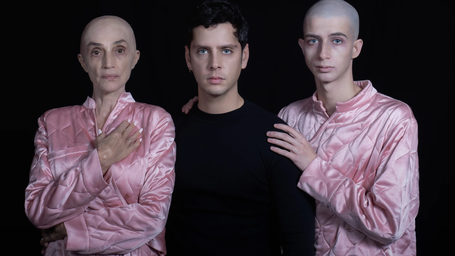El director estrena "La piedad", su segundo largometraje tras "Pieles"