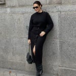 Vicky Martín Berrocal con falda de tweed que podemos comprar en las rebajas de Zara.