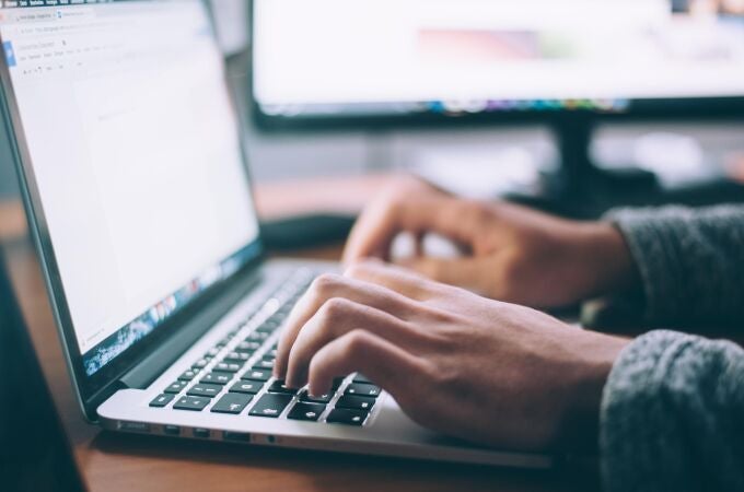 Comparamos las tarifas de fibra y móvil de Movistar, Vodafone y Orange tras las subidas de enero.