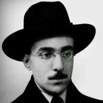 Pessoa fue educado en Sudáfrica, en una escuela católica irlandesa de Durban