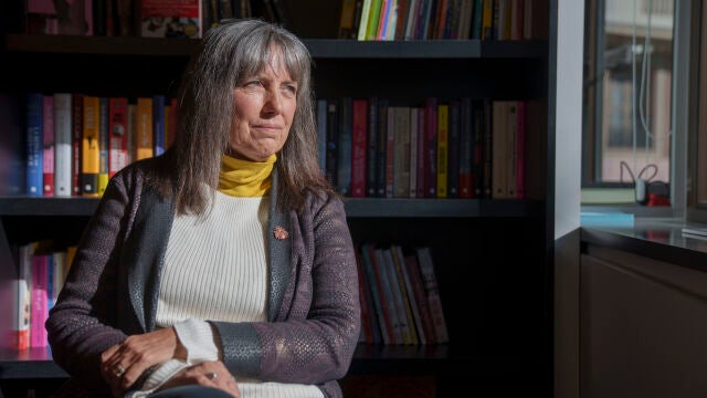 La escritora Claudia Piñeiro es clave en el género de novela negra, y así lo demuestra con su nueva obra "El tiempo de las moscas"