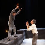 Carmelo Gómez (izda.) y Miguel Hermoso protagonizan la obra de Delibes