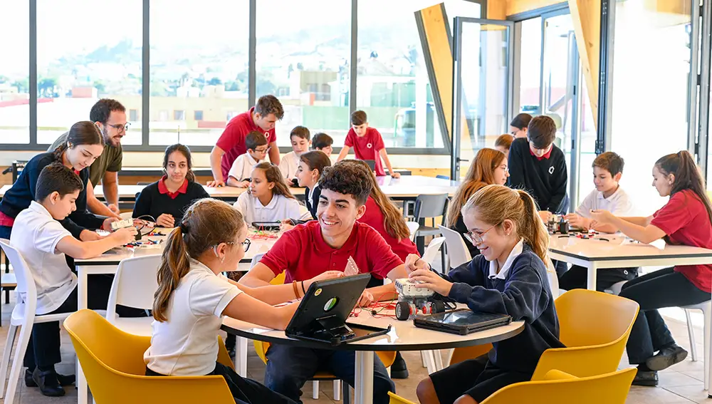 “Nazaret es un Colegio de puertas abiertas que educa desde la vida y para la vida”