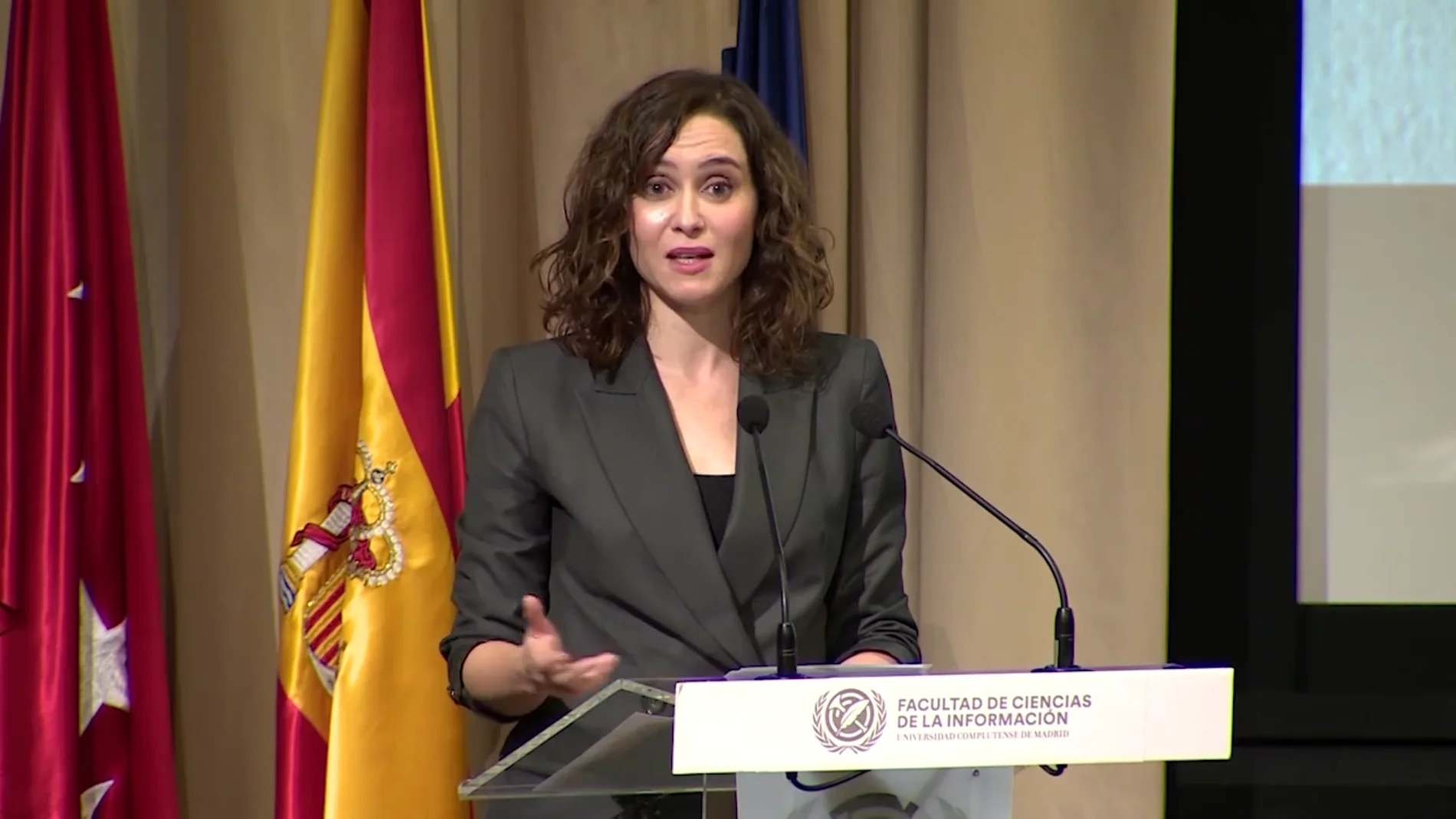 Ayuso reivindica una universidad "de todos" tras las protestas