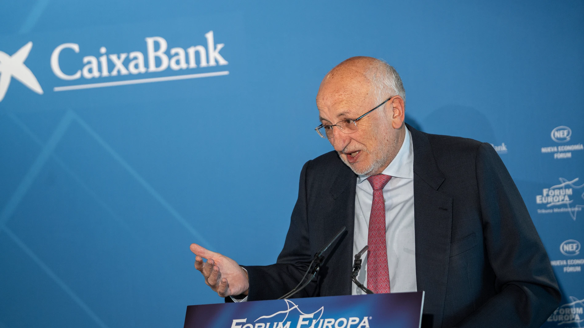 El presidente de Mercadona, Juan Roig, interviene durante un desayuno informativo de Fórum Europa, en el Hotel Las Arenas,