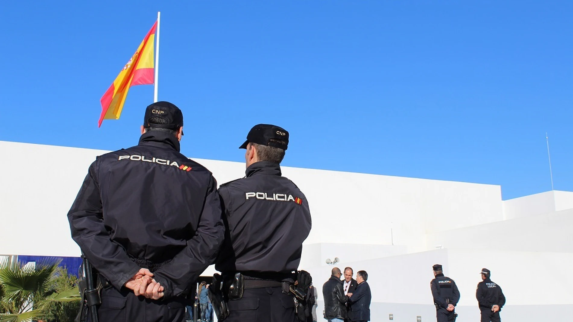 Agentes de la Policía Nacional en Málaga