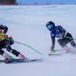 En la cintura de Fabrizio se puede ver el dispositivo que Chiara utiliza para guiarse por la pista