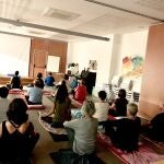 Imagen de archivo de una taller impartido por Mireia Coma-Cros para enfermos de cáncer