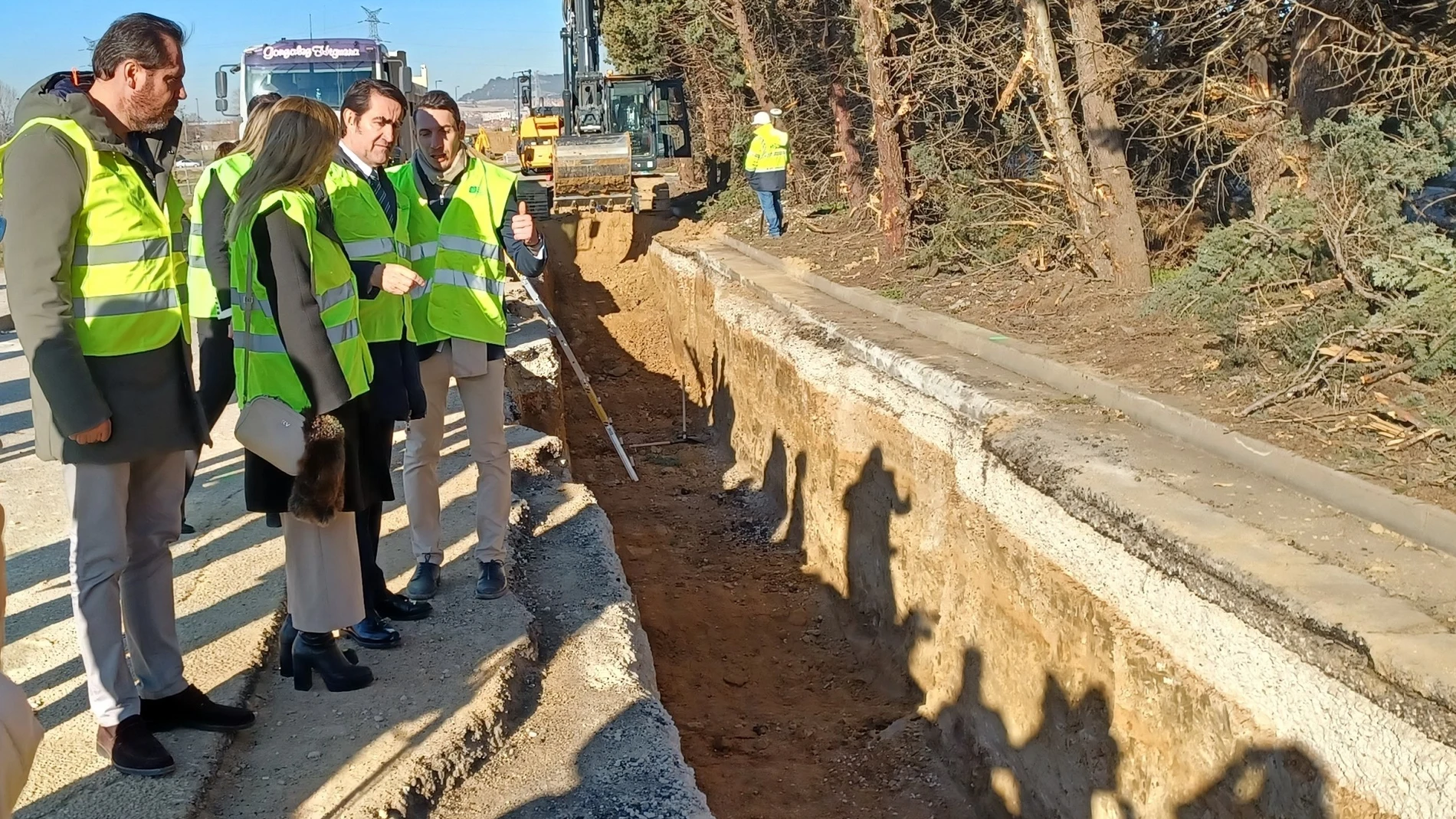 El consejero Suárez-Quiñones visita las obras, junto al alcalde de Valladolid, Óscar Puente