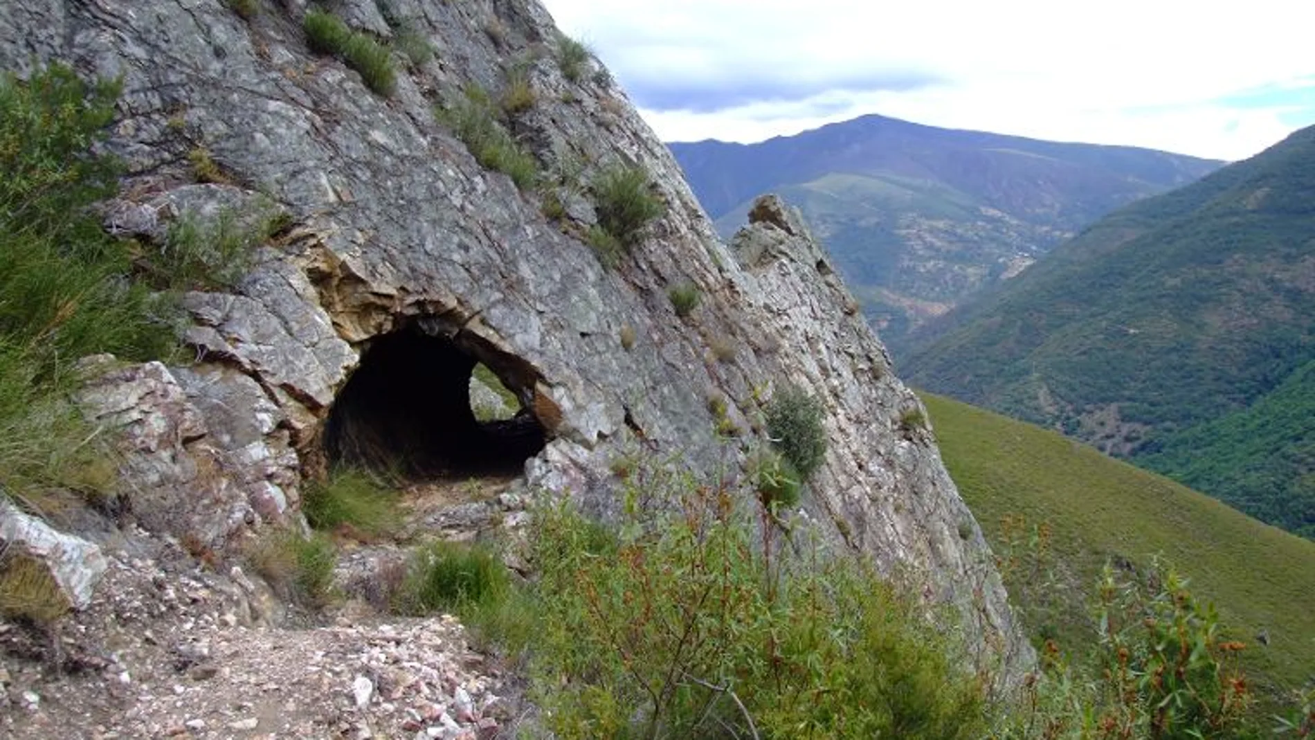 Canales romanos de La Cabrera