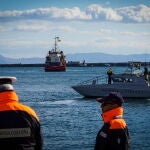Rescue ship docks in Italy with 106 migrants onboard