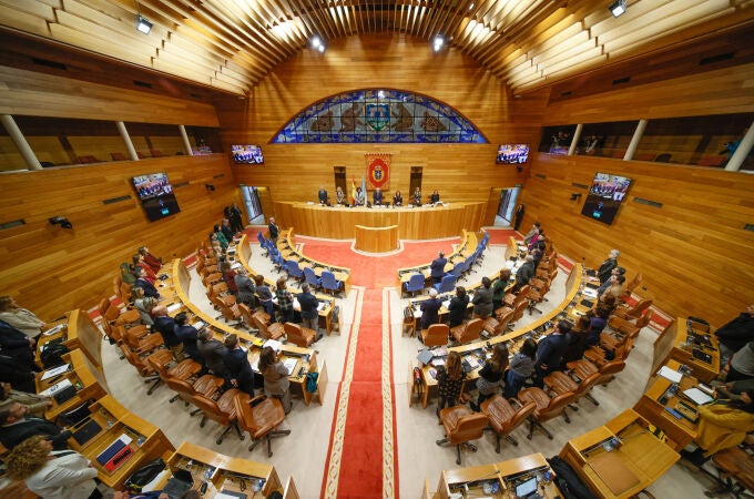 Por ahora, 39 diputados se estrenarán en el Pazo do Hórreo. 