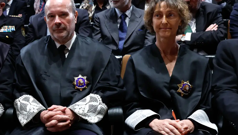 Juan Carlos Campo y Laura Díez, durante su toma de posesión como nuevos magistrados del Tribunal Constitucional